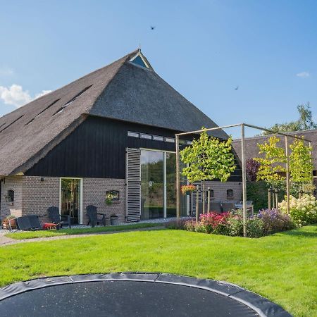 Vila Grandeur Farmhouse In Dwingeloo At A National Park Exteriér fotografie