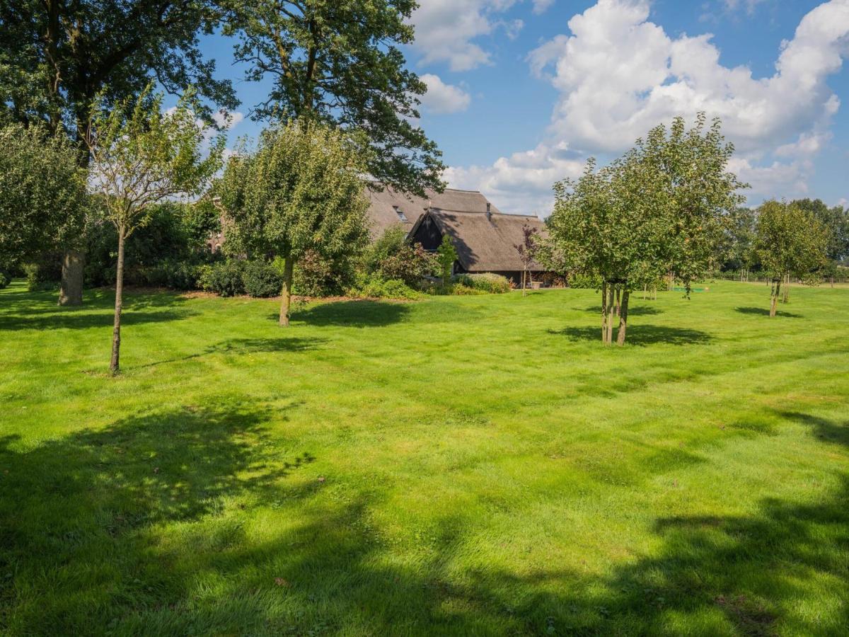 Vila Grandeur Farmhouse In Dwingeloo At A National Park Exteriér fotografie